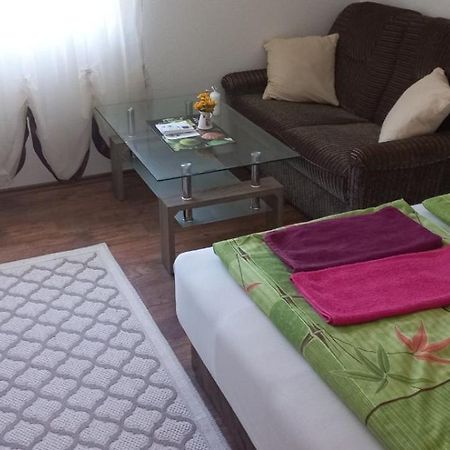 Omar & Una Apartmani Bihać Esterno foto