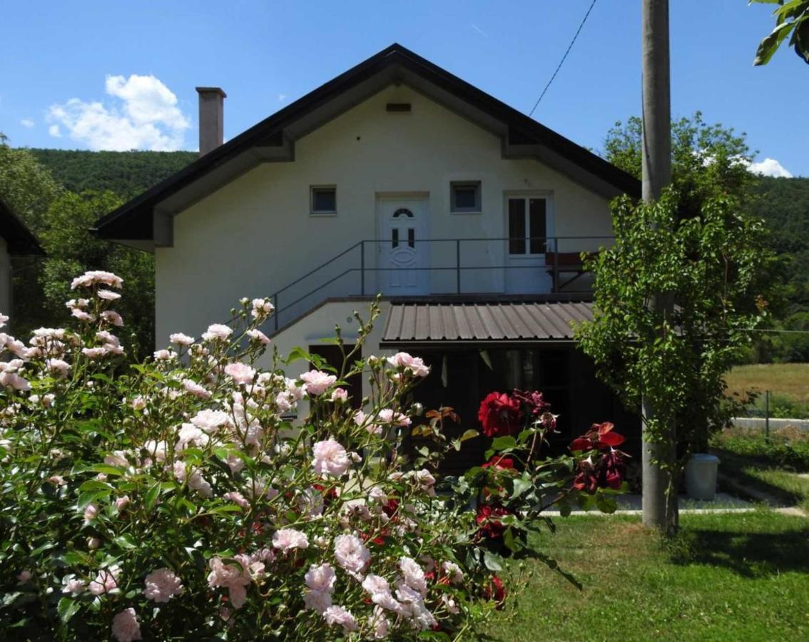 Omar & Una Apartmani Bihać Esterno foto