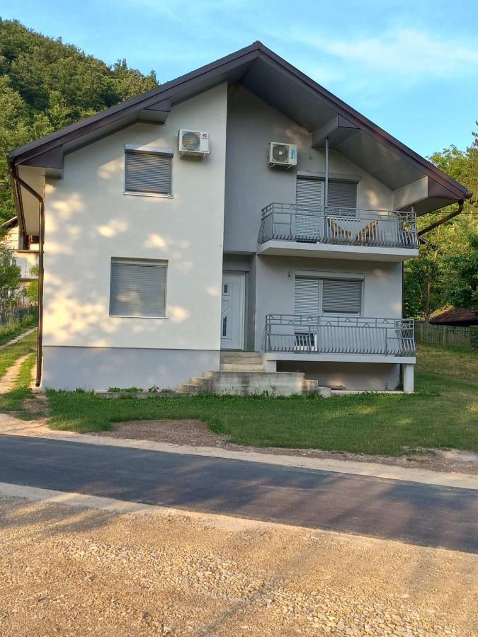 Omar & Una Apartmani Bihać Esterno foto