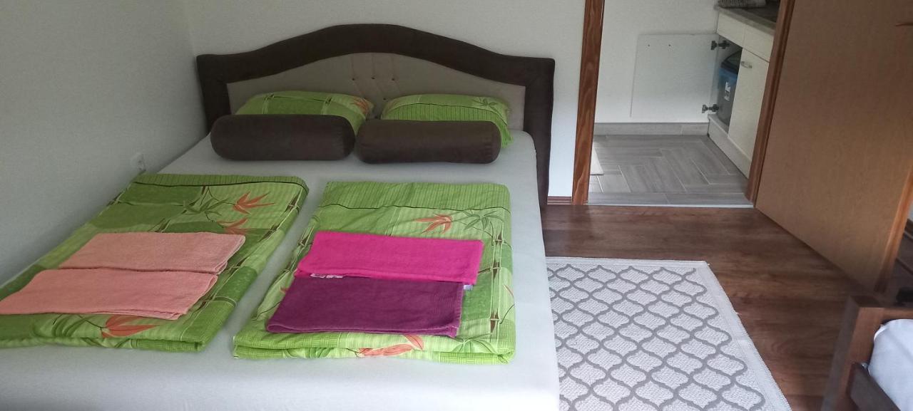 Omar & Una Apartmani Bihać Esterno foto